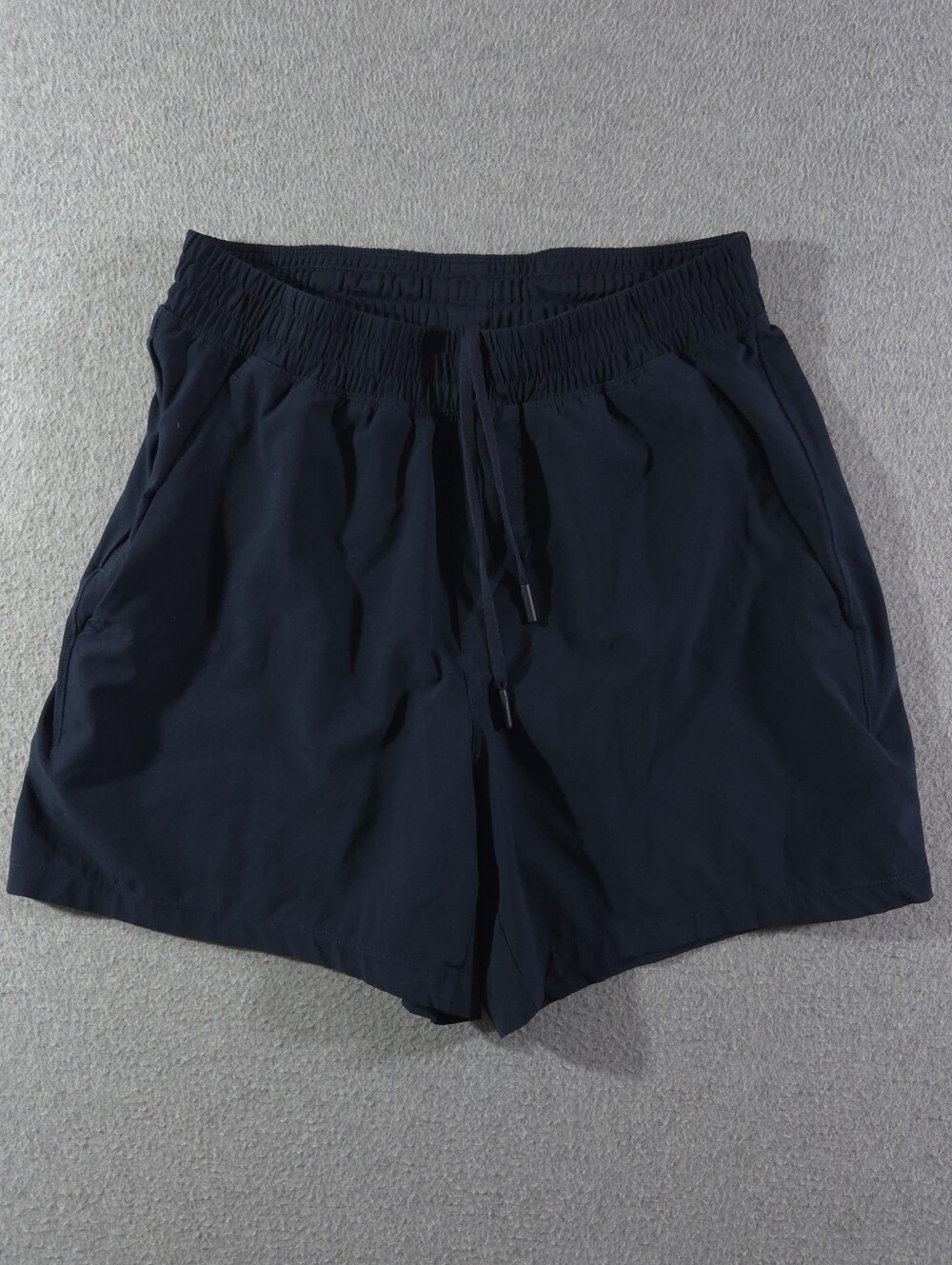 Lululemon Men's Pace Breaker Linerless Short 5" Stretch Shorts Small Navy Blue